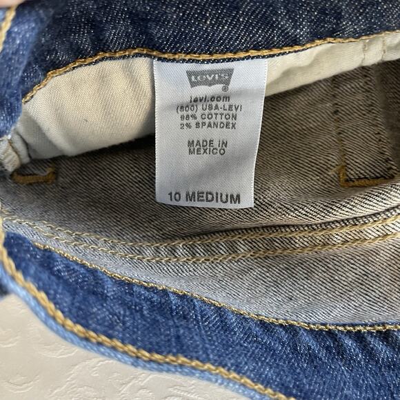 Levis Jeans Womens 10 Blue 529 Curvy Bootcut Medium Wash Denim Stretchy Classic - Picture 5 of 11